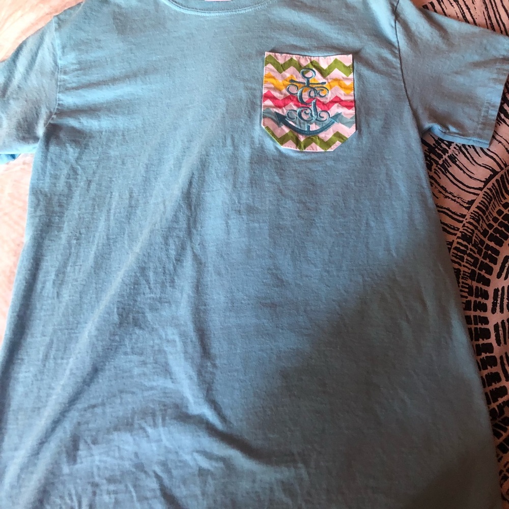 T-Shirt - Picture 2 of 2